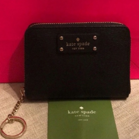 Handbags - NWT kate spade small wallet with keychain
